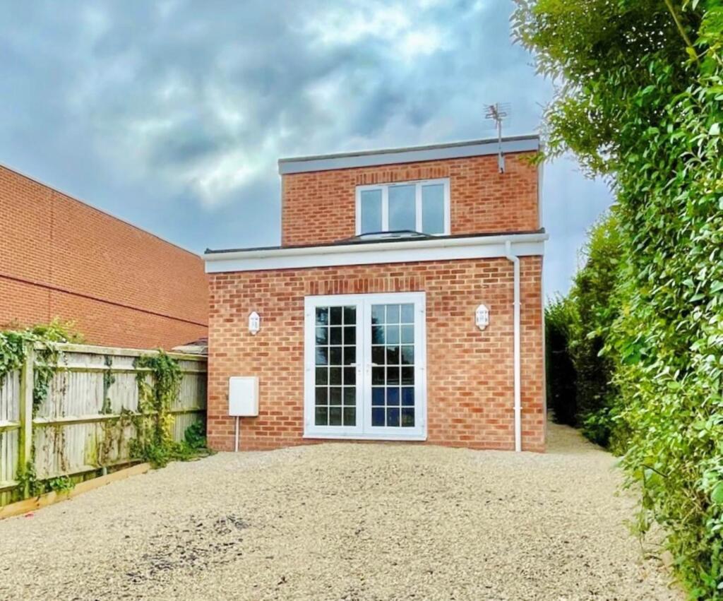 Main image of property: Broadway, Didcot