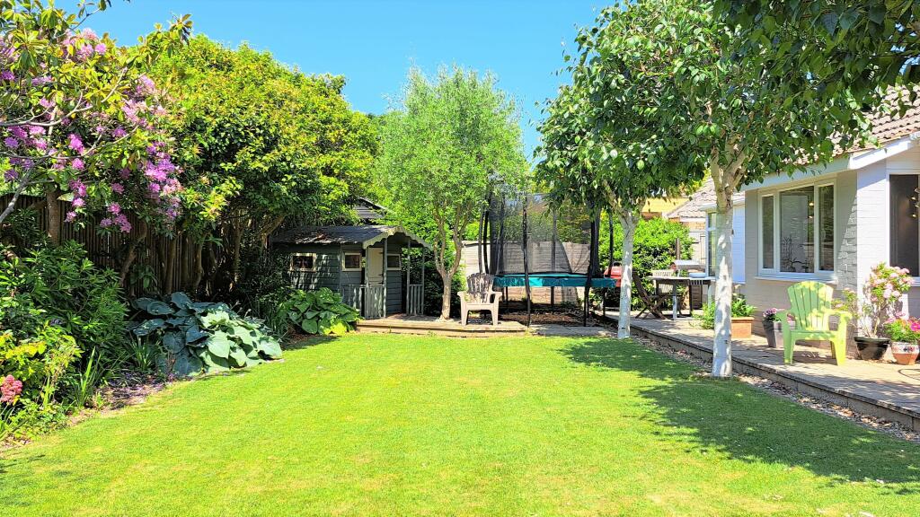 Additional property image - Appletree Close, New Milton