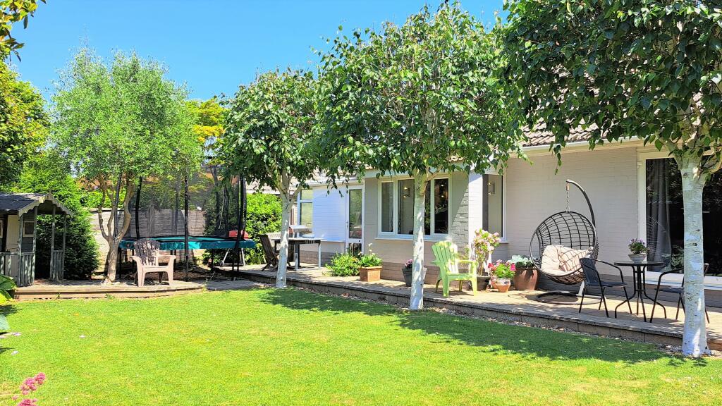 Additional property image - Appletree Close, New Milton