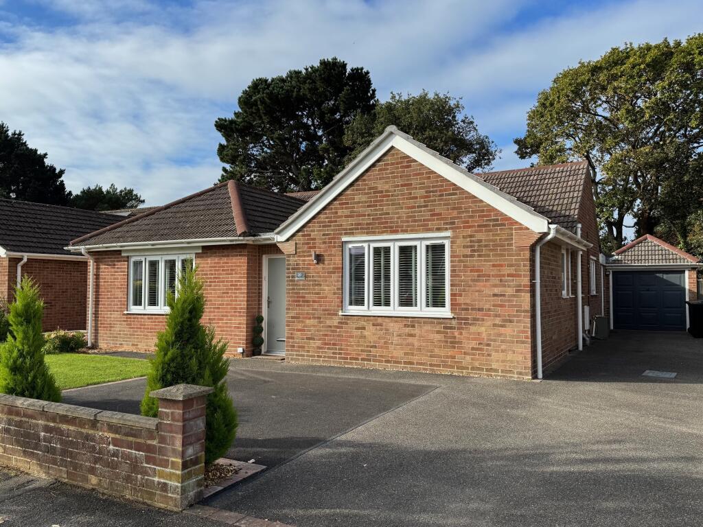 Main image of property: Western Avenue Barton on Sea New Milton BH25 7PZ