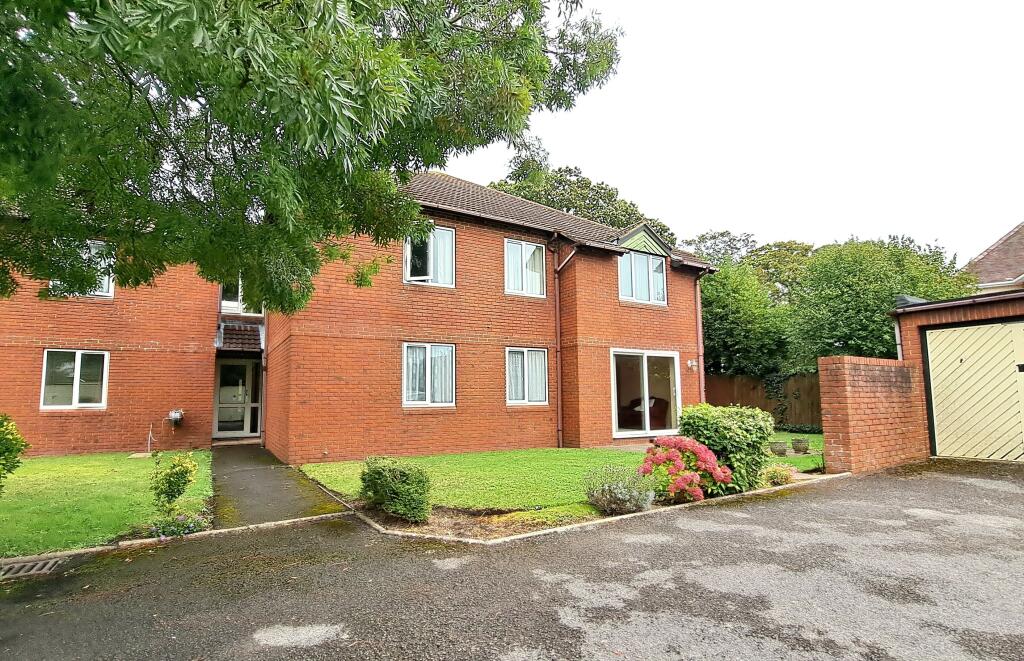 2 bedroom apartment for sale in New Milton, BH25