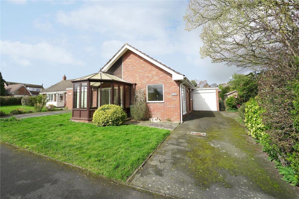 2 bedroom bungalow for sale in Mill Stream, Worthen, Shrewsbury