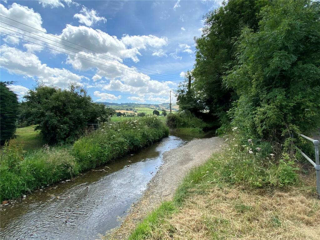 2 bedroom bungalow for sale in Mill Stream, Worthen, Shrewsbury