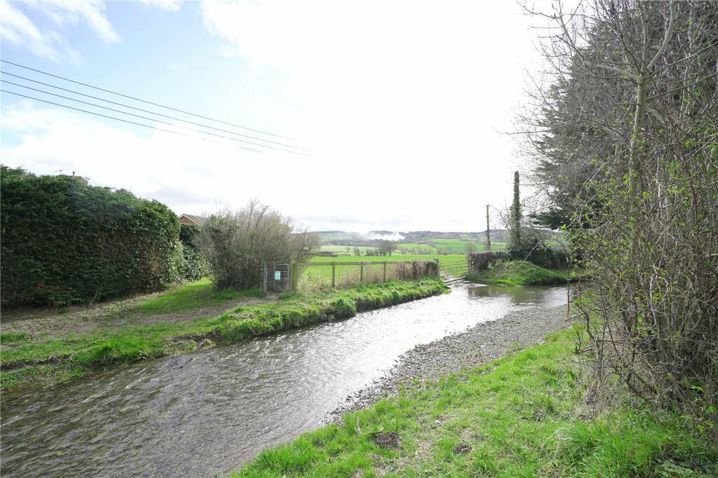 2 bedroom bungalow for sale in Mill Stream, Worthen, Shrewsbury