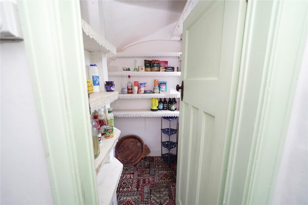 4 bedroom detached house for sale in Lyth Hill Road, Bayston Hill