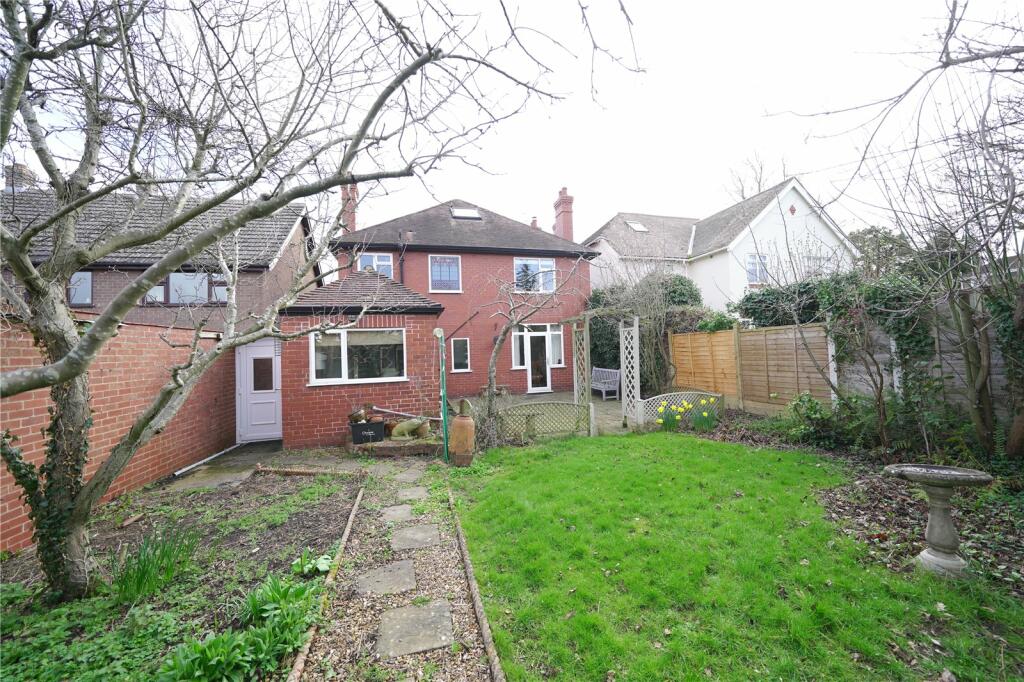 4 bedroom detached house for sale in Lyth Hill Road, Bayston Hill