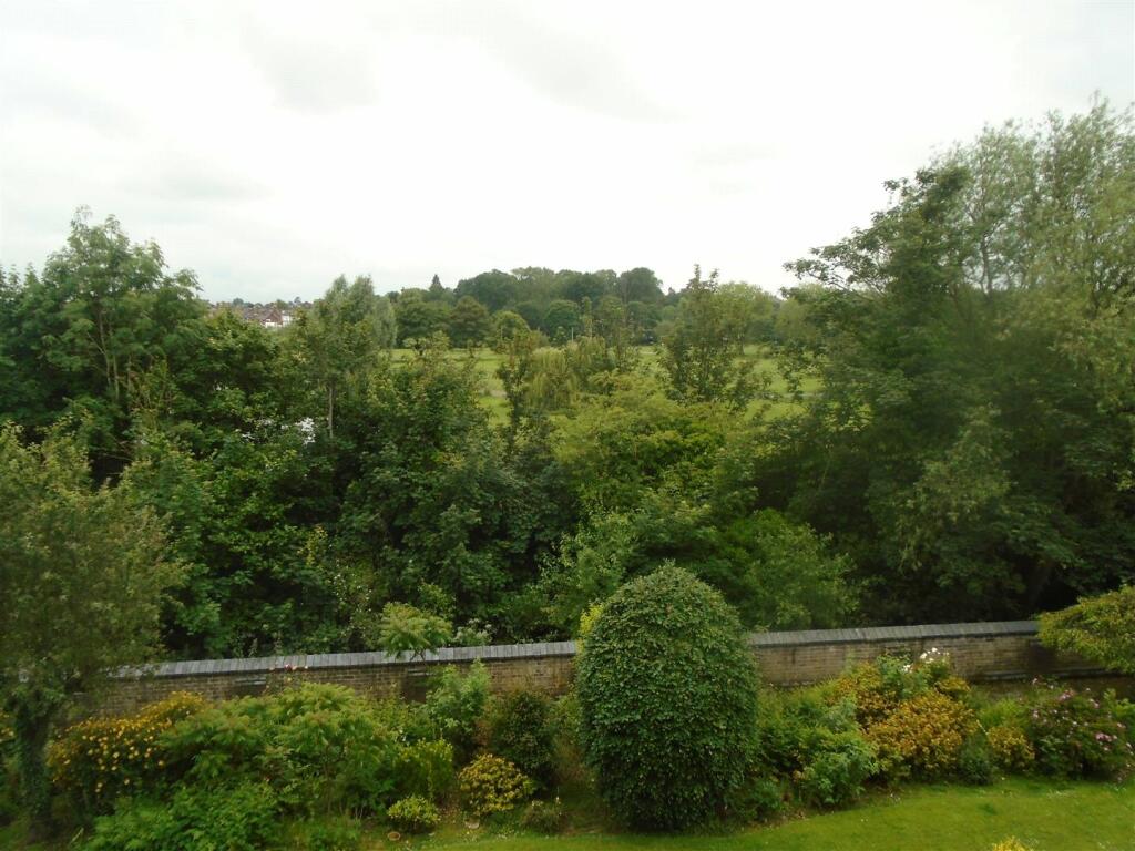 2 bedroom apartment for sale in Coton Manor, Berwick Road, Shrewsbury