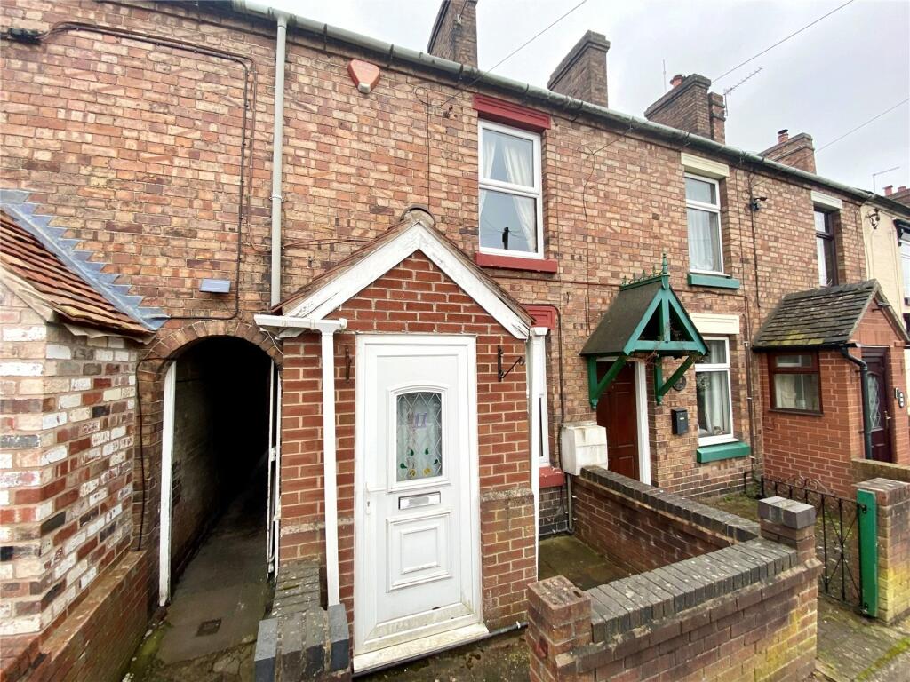 3 bedroom terraced house for sale in Wellington Road, Horsehay, Telford