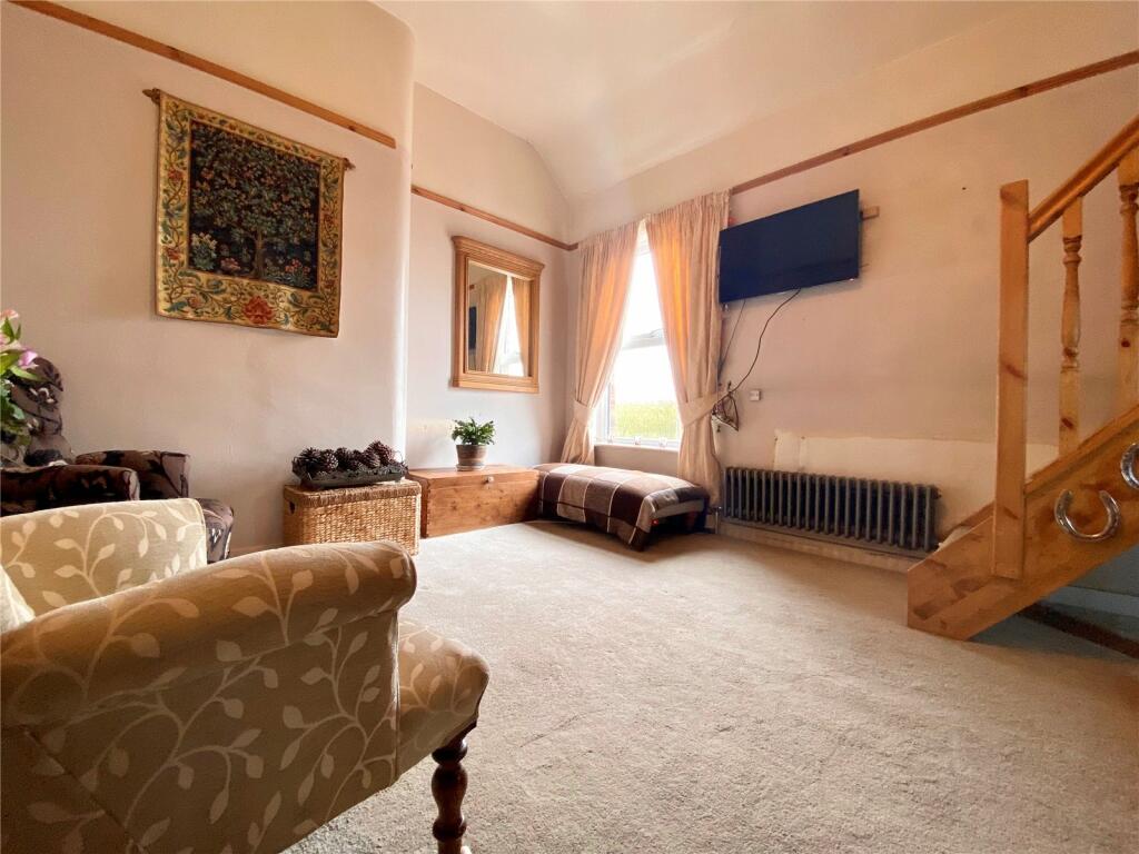 3 bedroom terraced house for sale in Wellington Road, Horsehay, Telford