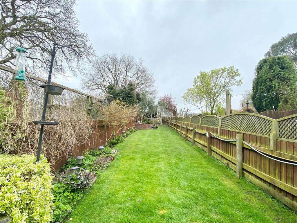 3 bedroom terraced house for sale in Wellington Road, Horsehay, Telford