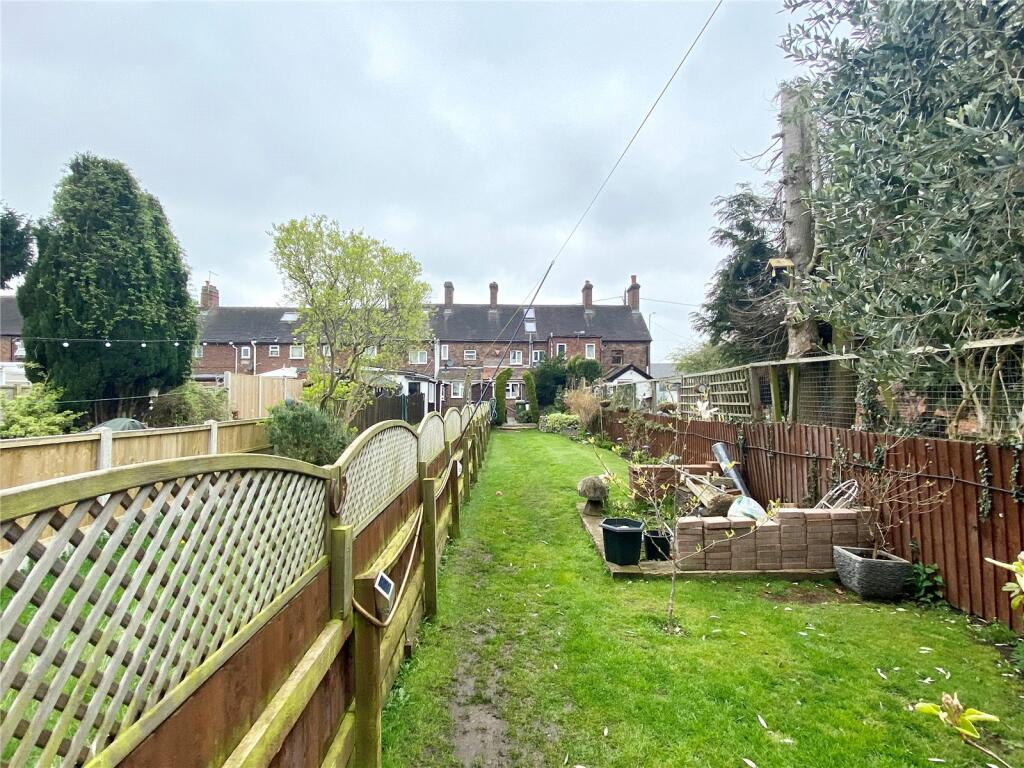 3 bedroom terraced house for sale in Wellington Road, Horsehay, Telford
