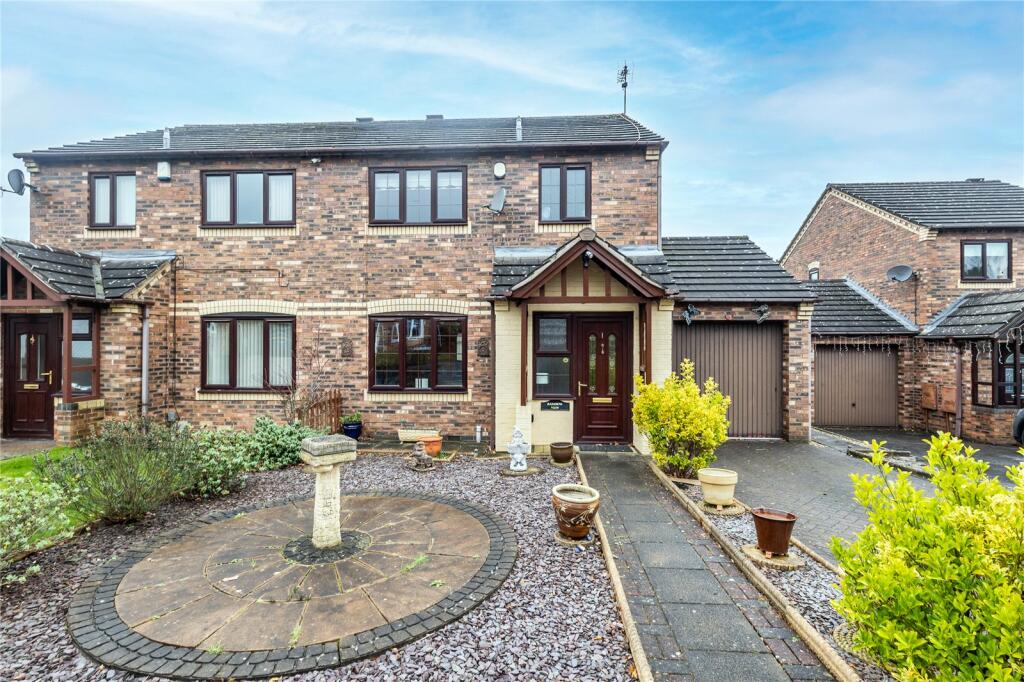 3 bedroom semidetached house for sale in Reynolds Drive, Oakengates
