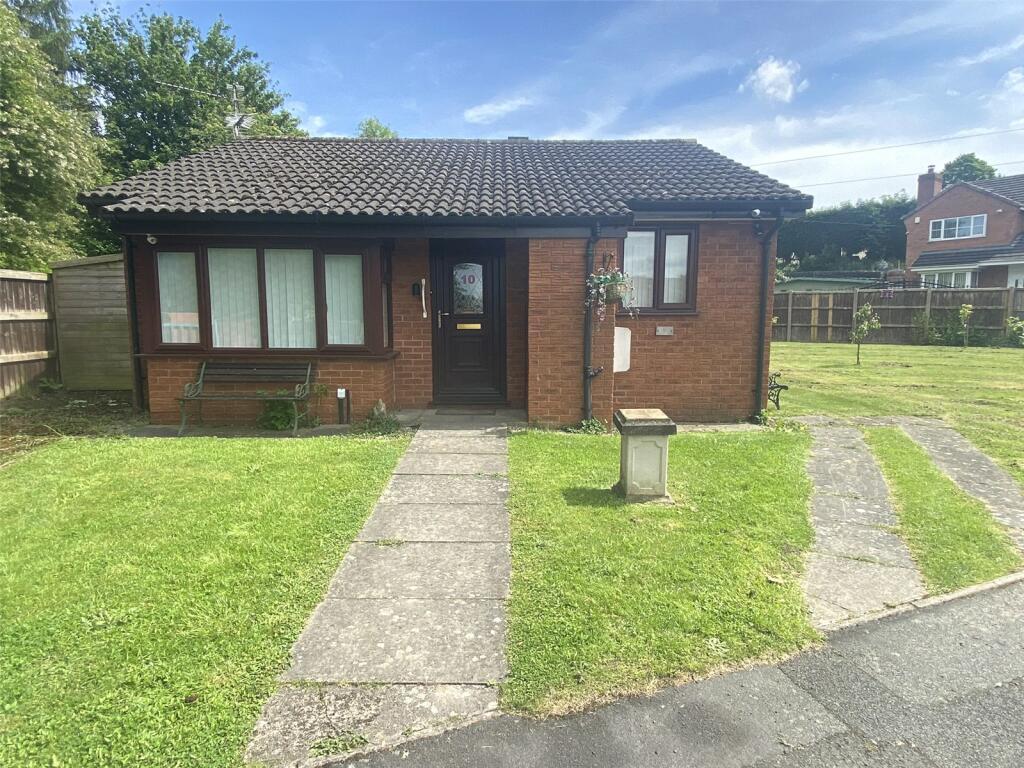 2 bedroom bungalow for sale in Ashfields, Oakengates, Telford, Shropshire, TF2
