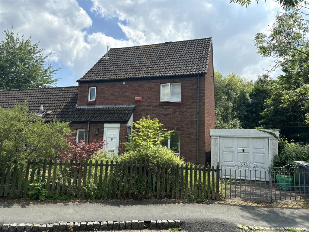 3 bedroom end of terrace house for sale in Halifax Drive, Leegomery