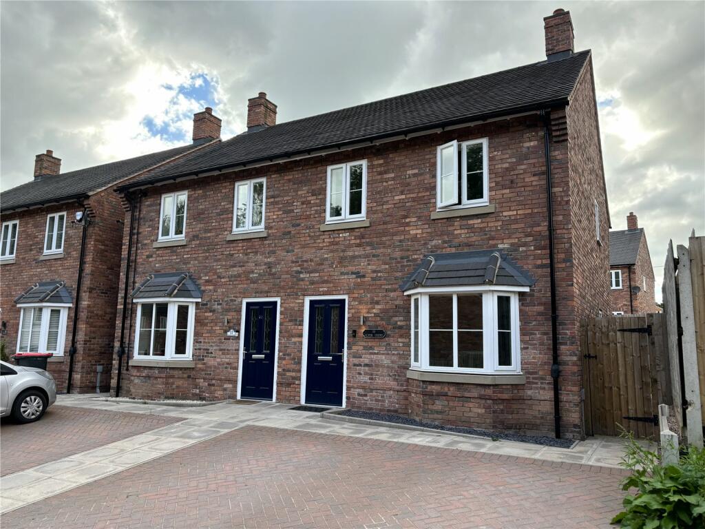 3 bedroom semidetached house for sale in Alver Court, Madeley, Telford