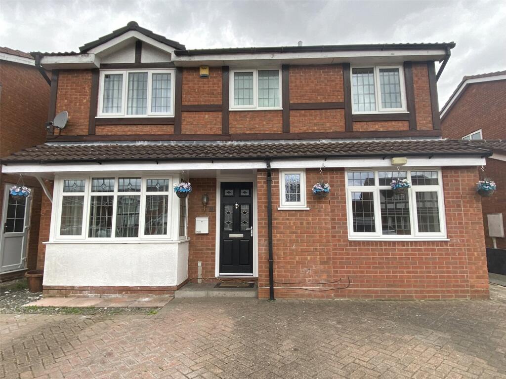 5 bedroom detached house for sale in Hartley Close, The Rock, Telford