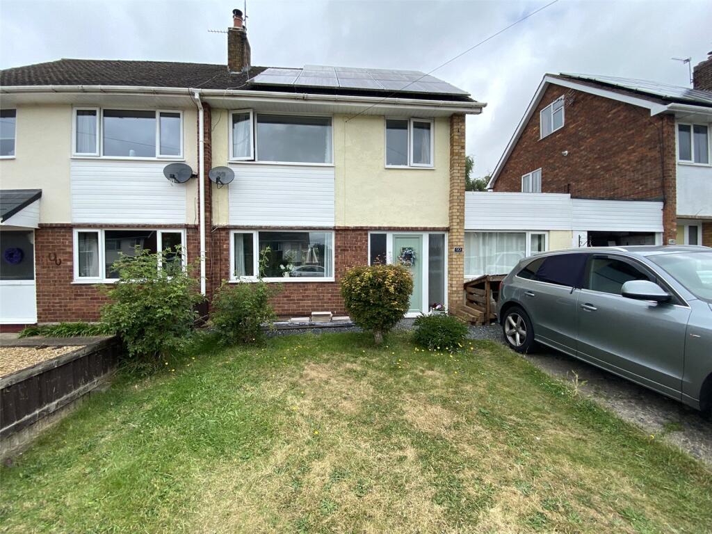 4 bedroom semi-detached house
