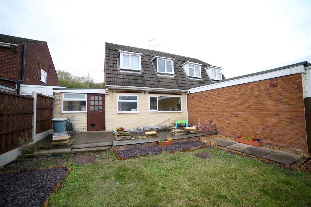 3 bedroom detached house for sale in Malvern Crescent, Little Dawley