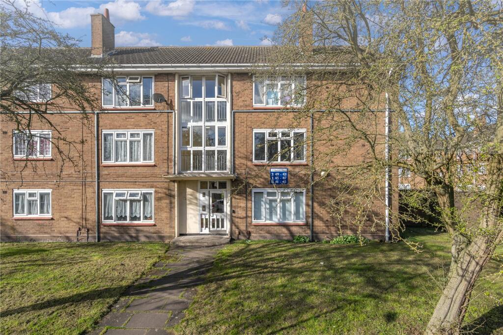 1 bedroom apartment for sale in Willenhall Road, East Park