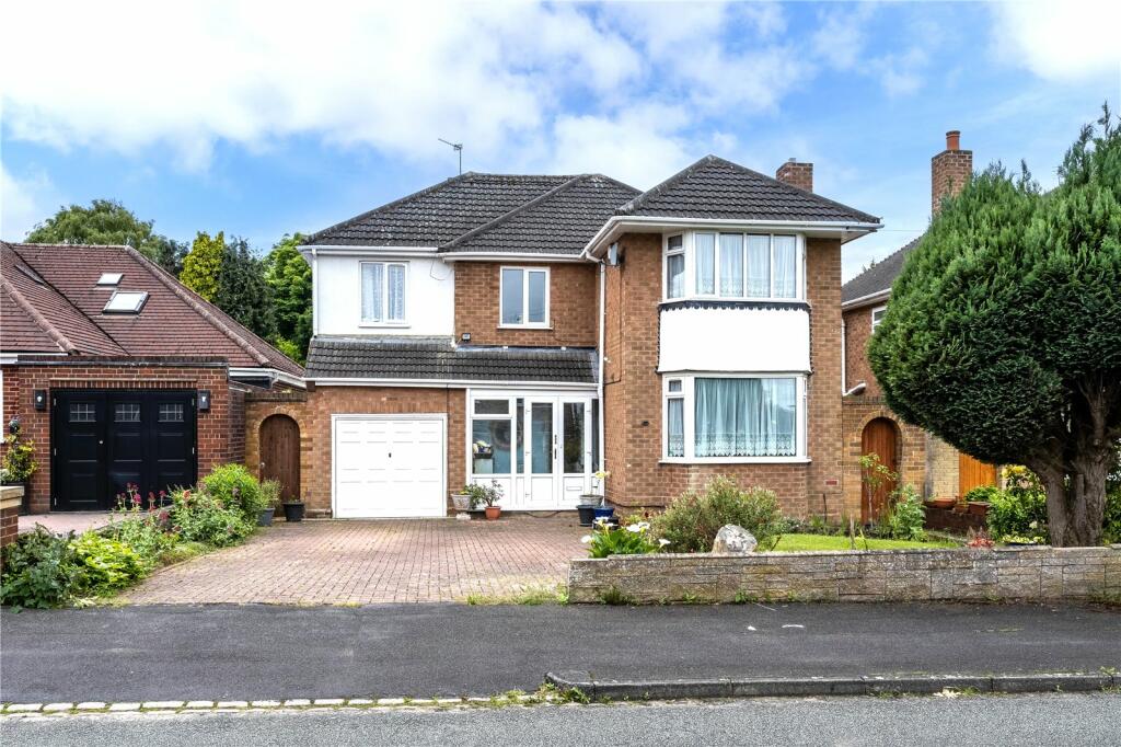 4 bedroom detached house for sale in Coniston Road, Palmers Cross, Wolverhampton, West Midlands, WV6