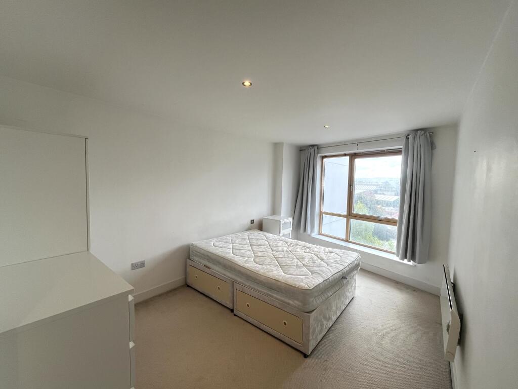 Main image of property: Clarence house, Leeds Dock, City Centre