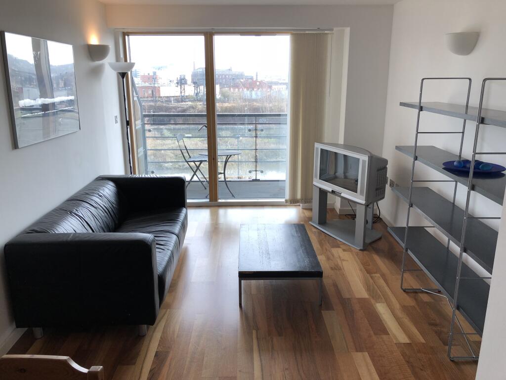 Main image of property: Whitehall Waterfront, Whitehall Road, Leeds City Centre