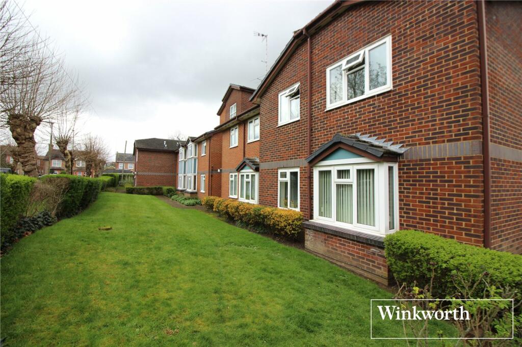 1 bedroom apartment for sale in Furzehill Road, Borehamwood