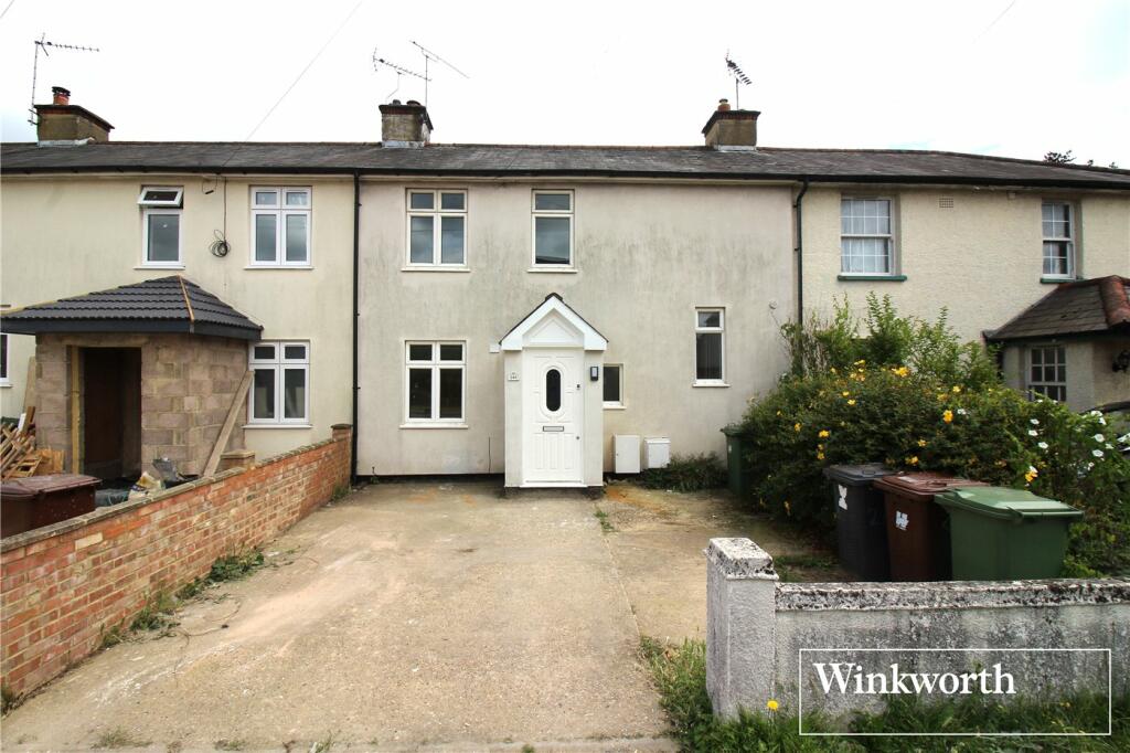 3 bedroom terraced house for rent in Shenley Road, Borehamwood