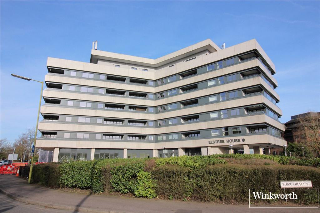 2 bedroom apartment for sale in Elstree Way, Borehamwood, Hertfordshire