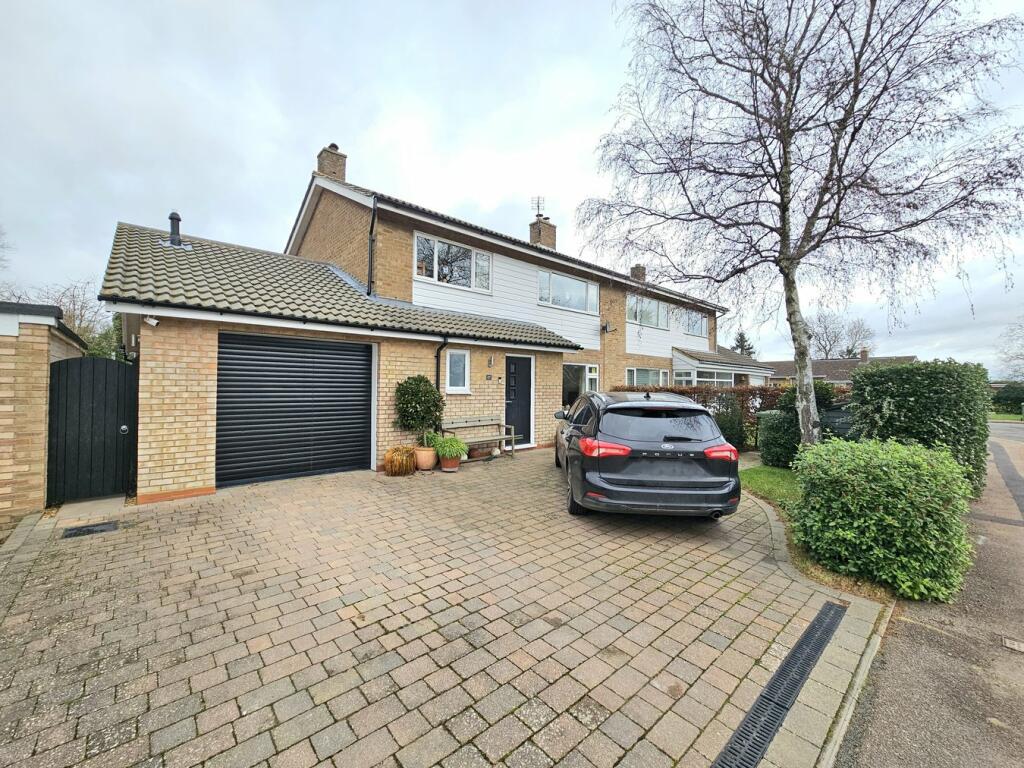 4 bedroom semidetached house for sale in Greenfields, Eltisley, St