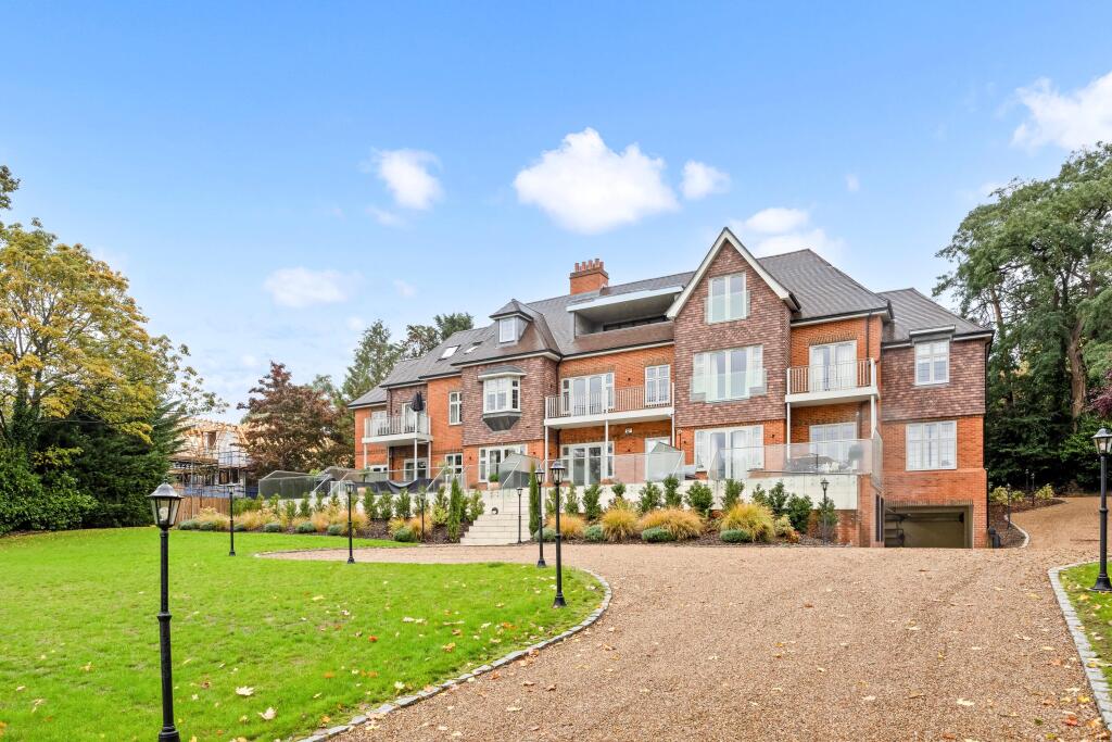 Main image of property: Langdon Grange, Holtwood Road, Oxshott, KT22