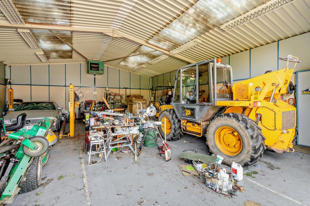 Additional property image - Breach Oak Lane, Corley, Coventry, Warwickshire, CV7