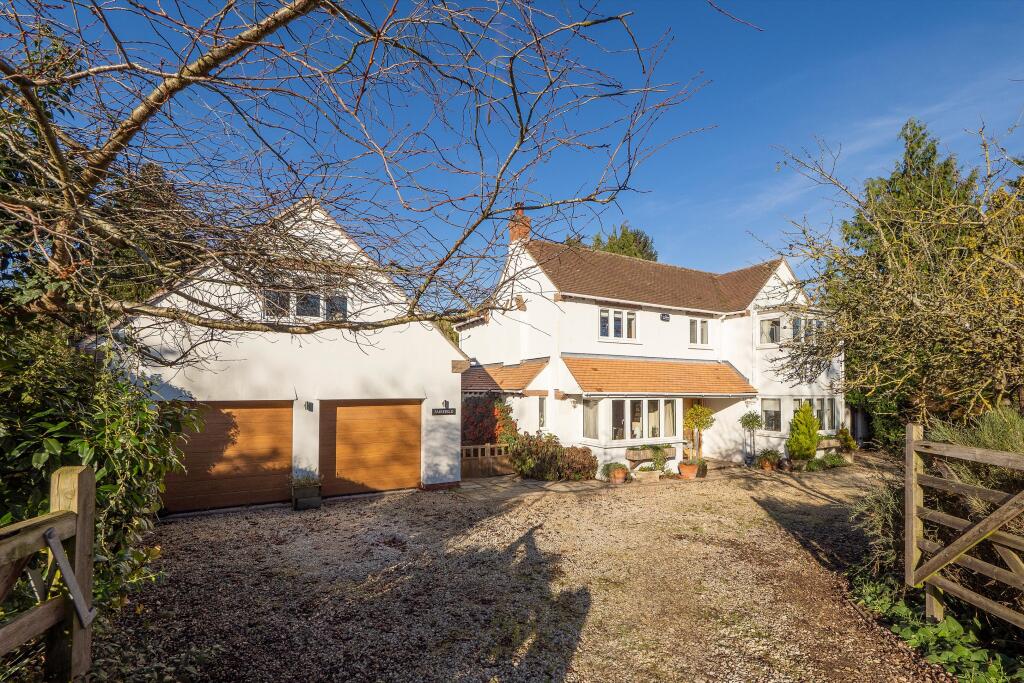 Main image of property: Alveston Lane, Alveston, Stratford-upon-Avon, CV37