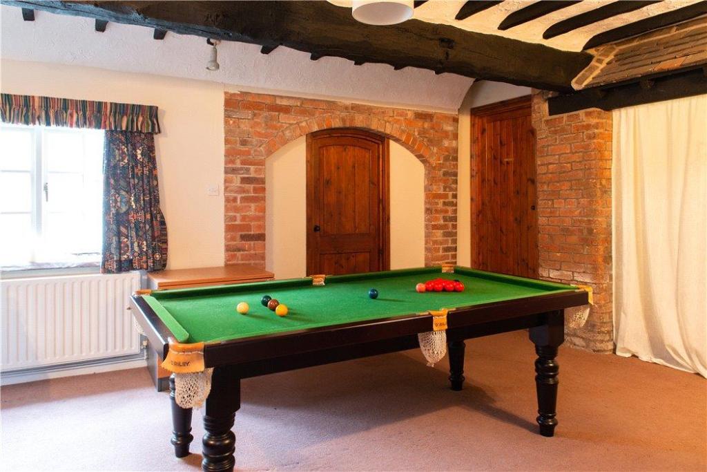 5 bedroom detached house for sale in Snitterfield Lane, Norton Lindsey