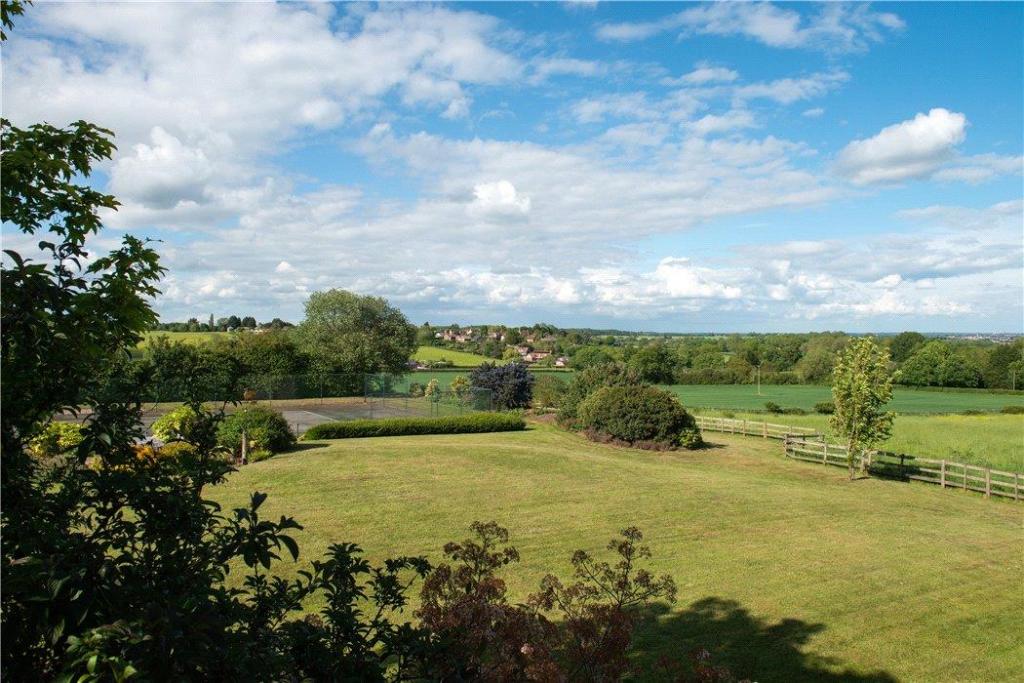 5 bedroom detached house for sale in Snitterfield Lane, Norton Lindsey