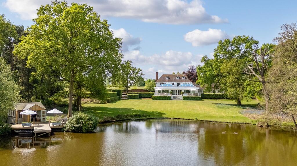 Main image of property: Stanklyn House, Stanklyn Lane, Stone, Worcestershire DY10