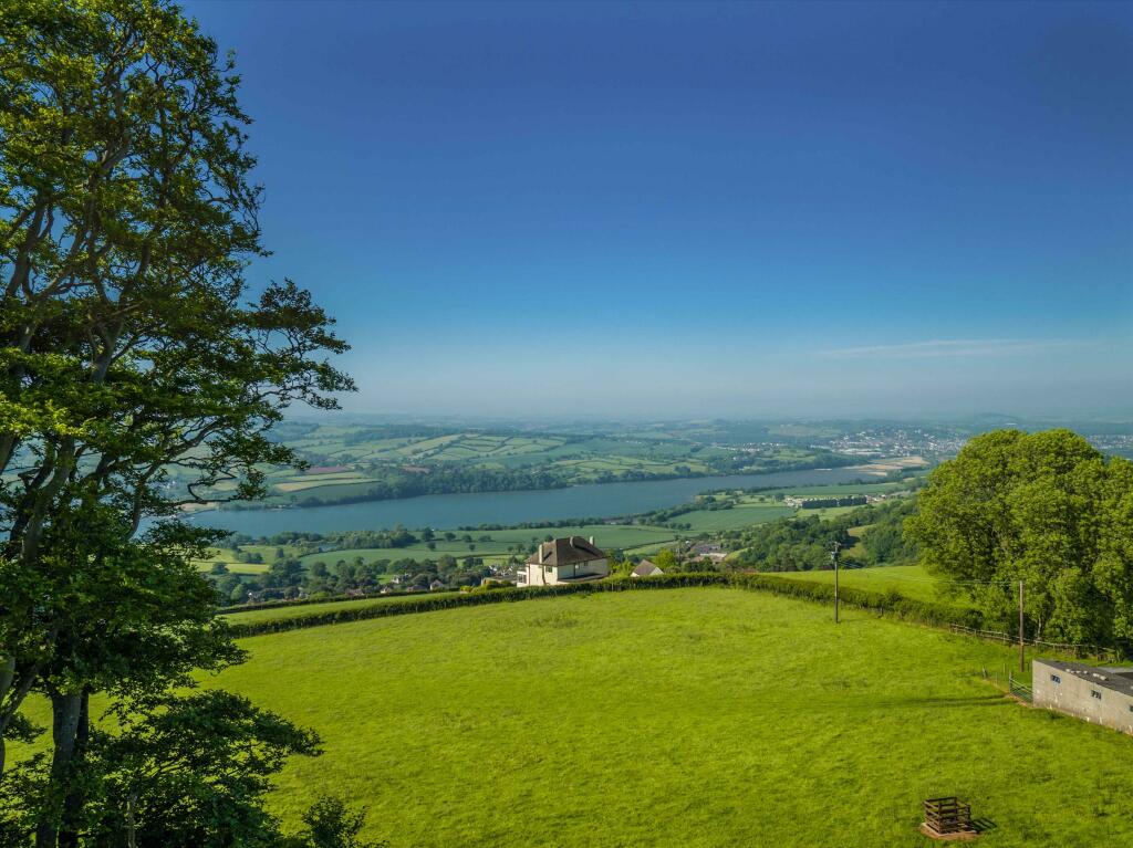 5 bedroom detached house for sale in Teignmouth, Devon