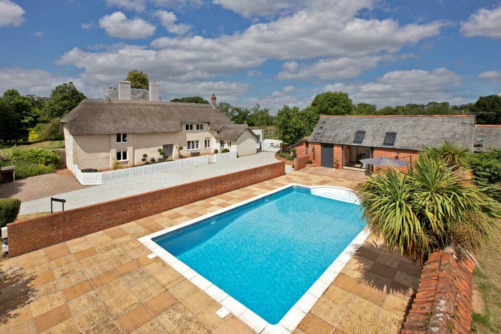 5 bedroom detached house for sale in Farringdon, Exeter, Devon, EX5