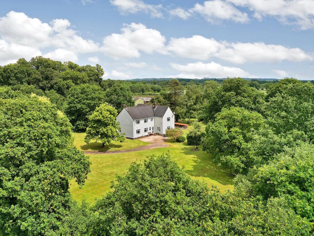 Main image of property: Aylesbeare, Exeter, Devon, EX5