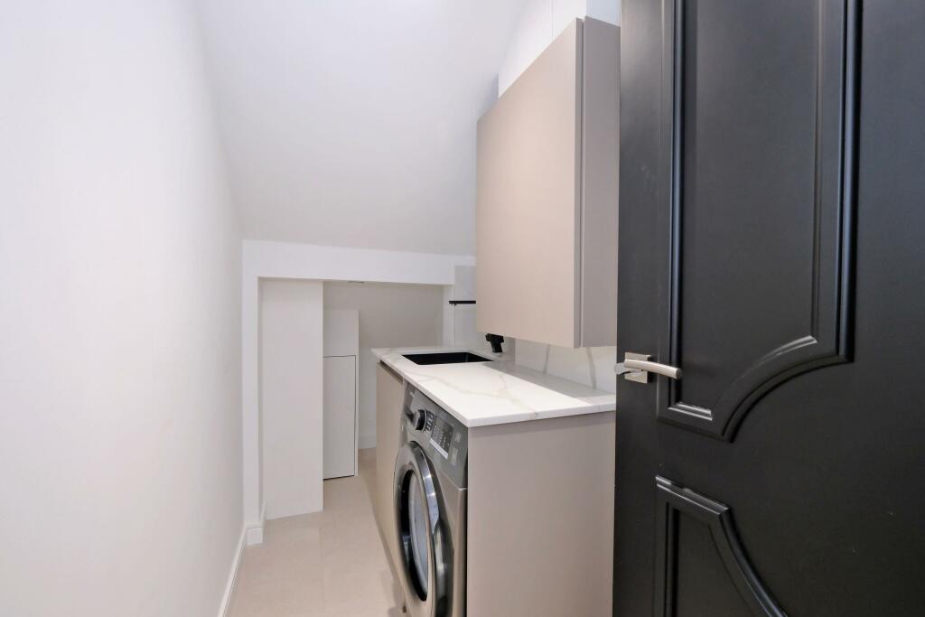 Additional property image - North Silver Street, Aberdeen, AB10.