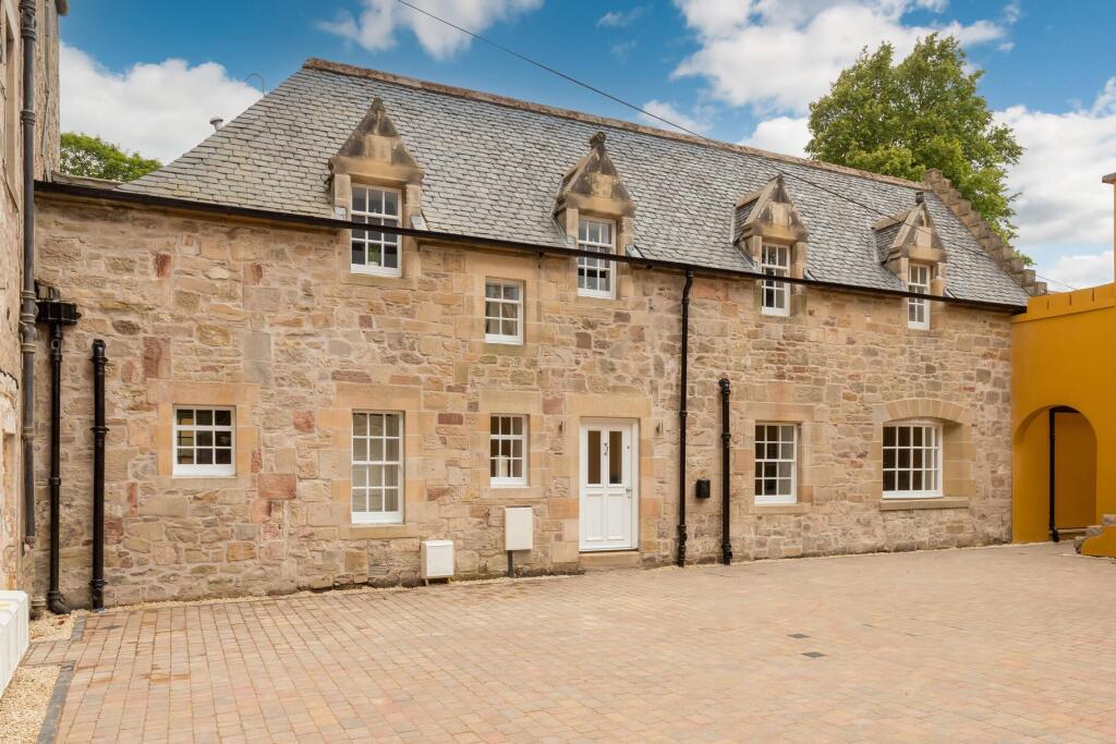 Main image of property: 1 - 3 High Street, Musselburgh, EH21