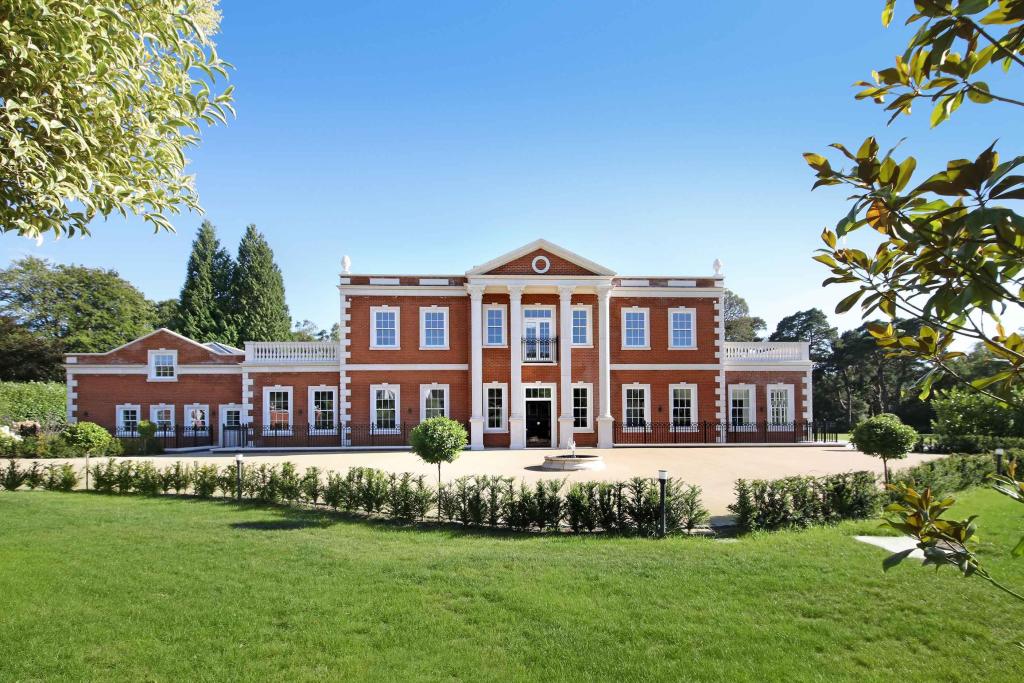 7 bedroom detached house for sale in South Drive, Wentworth, Virginia