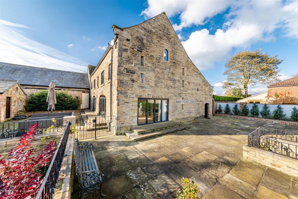 5 bedroom semidetached house for sale in Denby Grange Lane, Grange