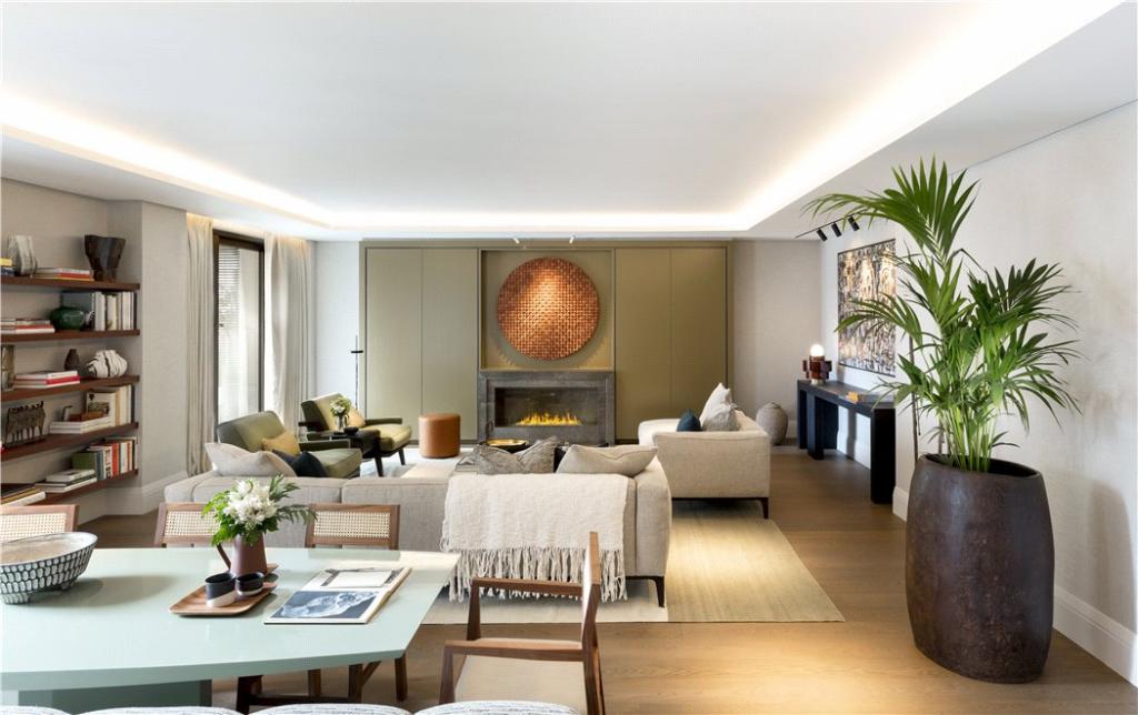Holland Park Villas,Family room