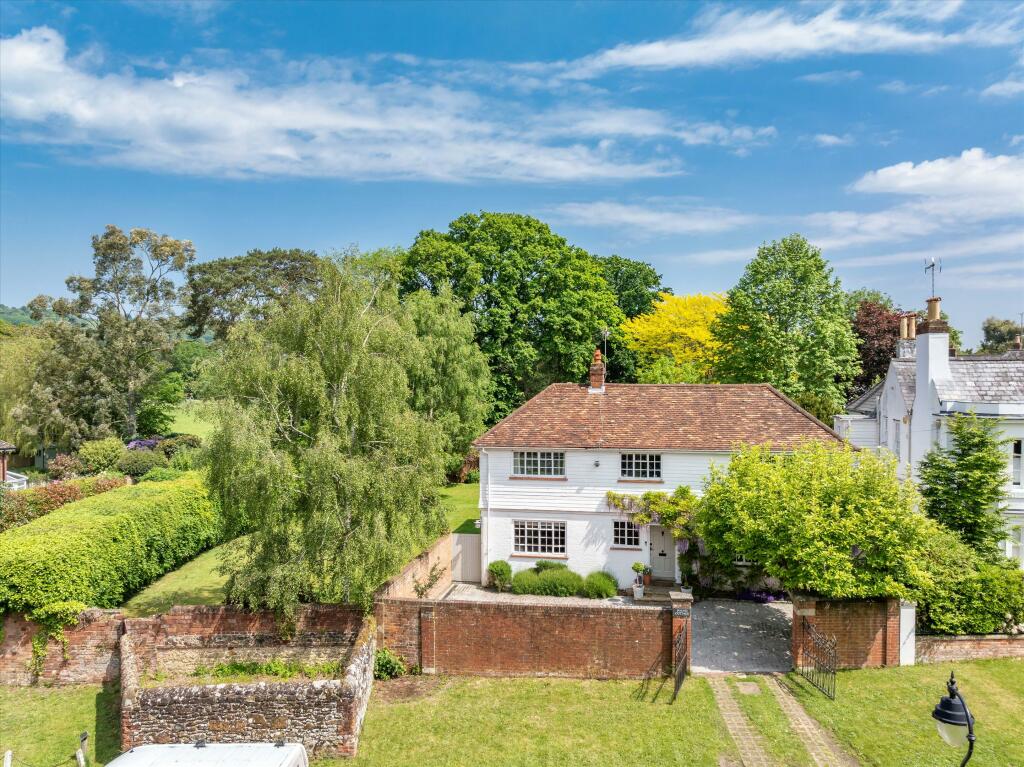 4 bedroom detached house for sale in Westcott Street, Westcott, Dorking