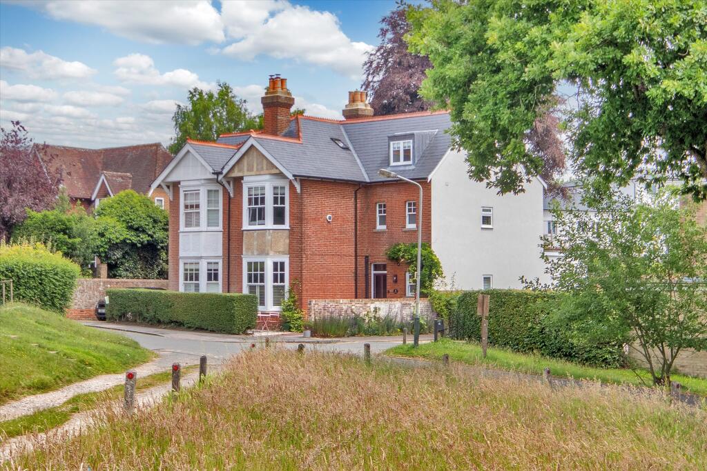 Main image of property: Victoria Road, Southborough, Tunbridge Wells, Kent, TN4