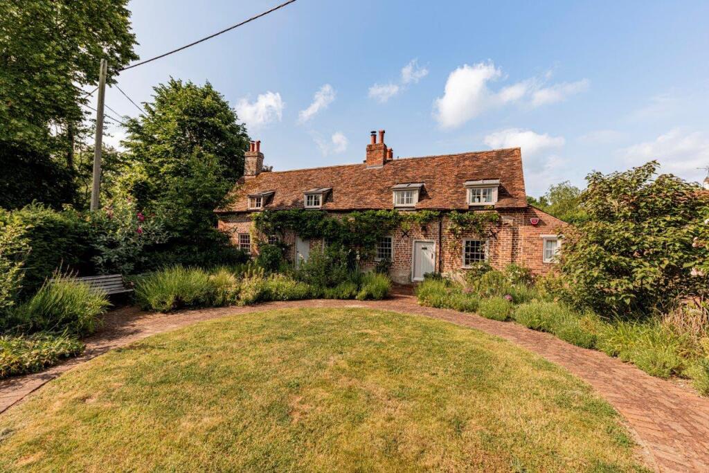 Main image of property: Pond Cottage, The Street, Adisham, Canterbury, Kent, CT3 3JJ