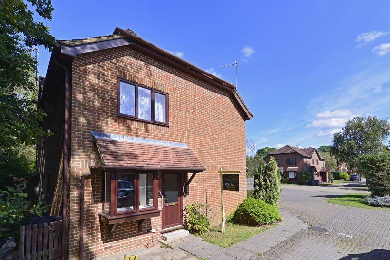 1 bedroom semidetached house for sale in Westdene Meadows, Cranleigh, GU6