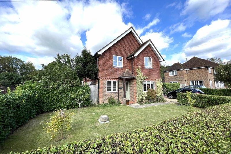 4 bedroom detached house for sale in Broomers Lane, Ewhurst, GU6