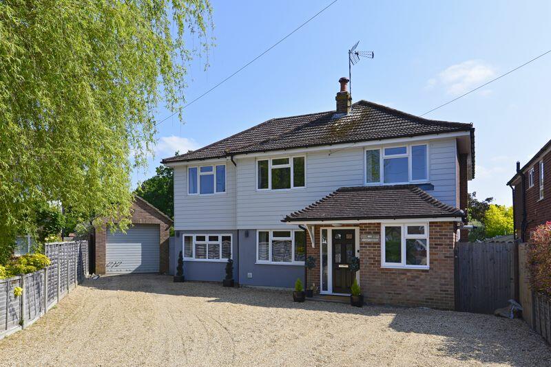 4 bedroom detached house for sale in Smithwood Avenue, Cranleigh, GU6